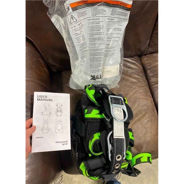 MILLER SAFETY HARNESS