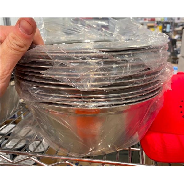 12 OF 9IN STAINLESS BOWLS