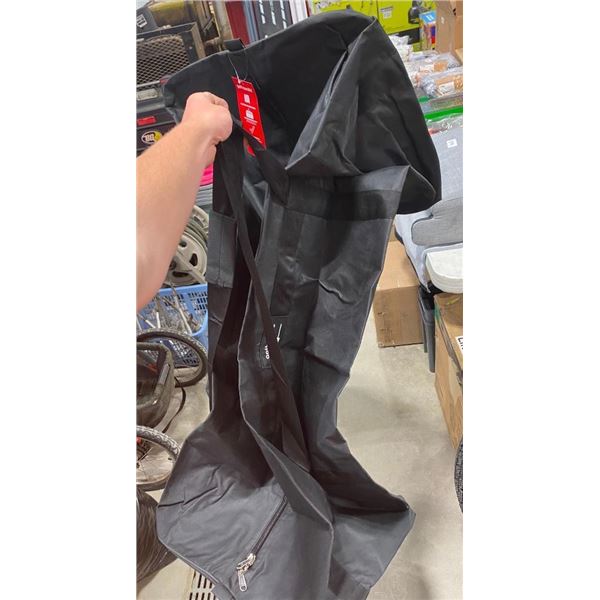 APPROX. 10 LARGE DUFFLE BAGS