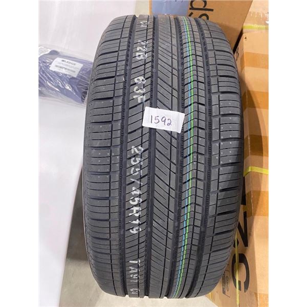 KUMHO 255/45 R19 TIRE