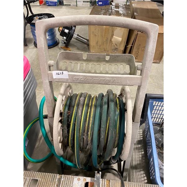 GARDEN HOSE WITH REEL