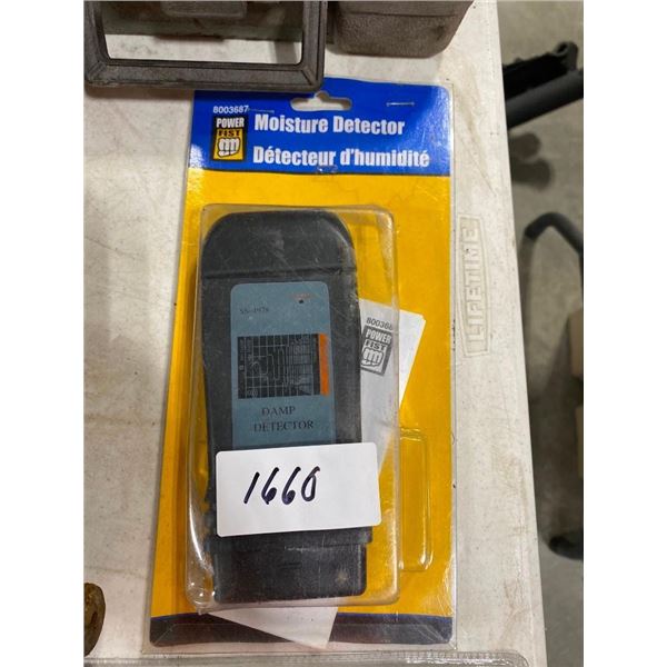 MOISTURE DETECTOR