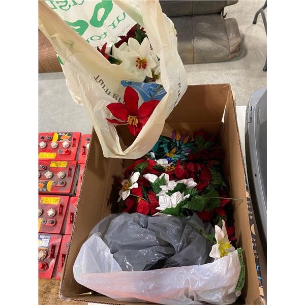 BOX OF ASSORTED CHRISTMAS LIGHTS AND FLOWER DECORATIONS