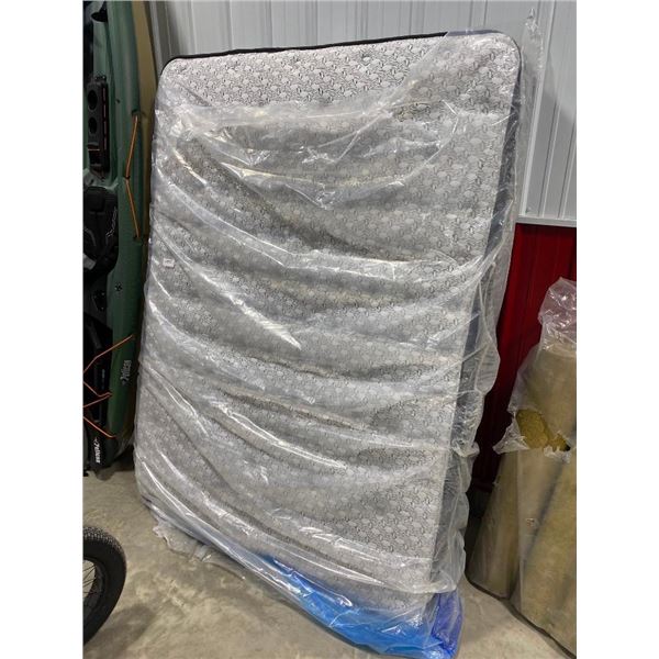 QUEEN SIZE MATTRESS - HAS SMALL RIP ON BOTTOM SIDE