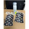 Image 1 : Velvet tanning, mitts and tanning mousse, medium