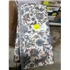 Image 1 : Area carpet