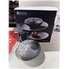 Image 1 : Maxwell williams dish set 12 piece 4 place setting
