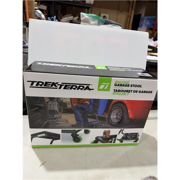 TREK  TERRA rolling garage Stool