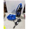 Image 1 : 1/3 HP submersible thermoplastic utility pump