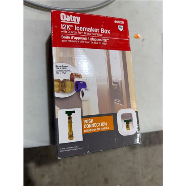 Icemaker box