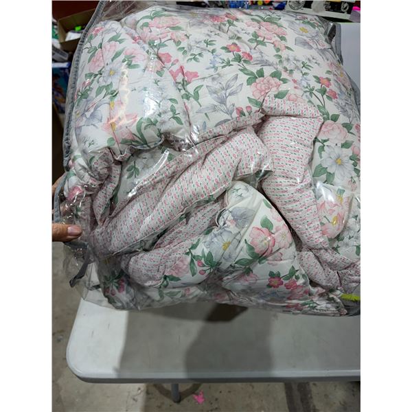 Comforter queen size?