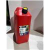 Image 1 : Fuel container, self venting