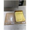 Image 1 : Queen pillowcases two per pack yellow