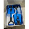 Image 1 : 2 pk utility shovels