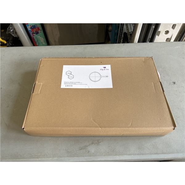 NEW FIG & CO. 10" PRE-SEASONED FRYPAN