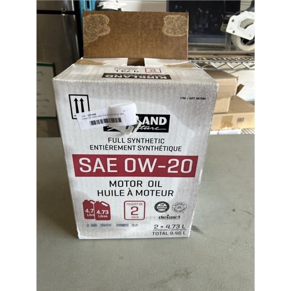 CASE OF KIRKLAND FULL SYNTHETIC SAE OW-20 MOTOR OIL. (2 X 4.73 LITRES)