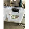 Image 3 : GO4GREEN 5 COMPARTMENT TRAYS (100 UNITS), AND 5 PLASTIC TOTES (2 HAVE DAMAGE TO HANDLES)