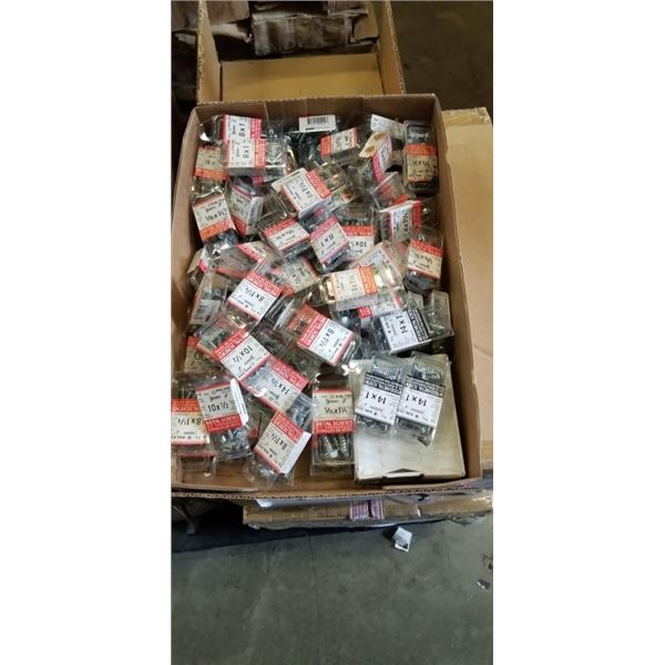 TRAY OF 8 X 1 1/4 METAL SCREWS