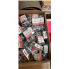 Image 3 : TRAY OF 8 X 1 1/4 METAL SCREWS