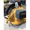 Image 3 : POULAN PRO BVM200 LE LEAF BLOWER. WORKING