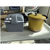 Image 1 : PRESTO PRESSURE COOKER AND KOOLATRON ELECTRIC COOLER