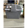 Image 2 : PRESTO PRESSURE COOKER AND KOOLATRON ELECTRIC COOLER