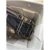 Image 4 : TOTE WITH LEVEL, METAL SAW, CABLE COME ALONG, CROCKET SET WALL RACK ETC