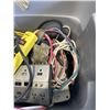Image 4 : PLASTIC TOTE OF EXTENSION CORDS AND POWER BARS
