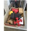 Image 3 : CREPE MAKER, HOT GLUE GUN AND STICKS, EXTENSION CORDS AND WORK LIGHTS, HUMMINGBIRD FEEDERS AND MORE,