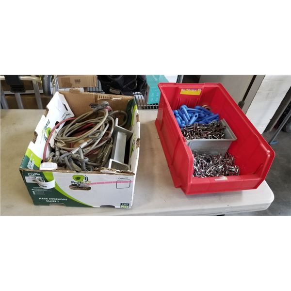 TRAY OF CABLE SLINGS AND ALUMINUM CONNECTOR