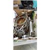 Image 2 : TRAY OF CABLE SLINGS AND ALUMINUM CONNECTOR