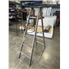 Image 2 : 6 FOOT WOOD A FRAME LADDER