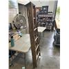 Image 4 : 6 FOOT WOOD A FRAME LADDER