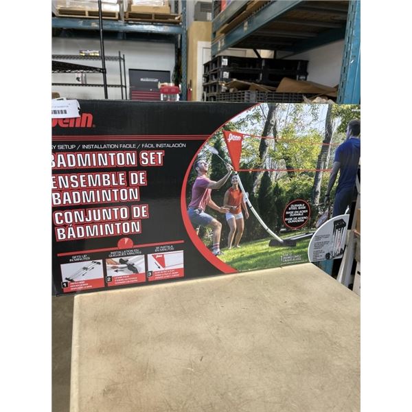 AS NEW PENN EASY SET UP BADMINTON SET