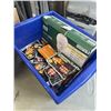 Image 3 : LED LIGHT BULBS, HAND WARMERS AND 6 METAL BATHROOM ORGANIZER BINS / CADDIES