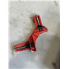 Image 4 : TRAY OF TOOLS INCLUDING 90-DEGREE RIGHT ANGLE CORNER CLAMP, METAL REVOLVING LEATHER HOLE PUNCH, MULT