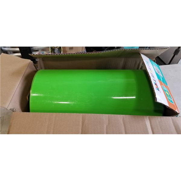 LARGE LOT OF KIDS SNOW SLEDS