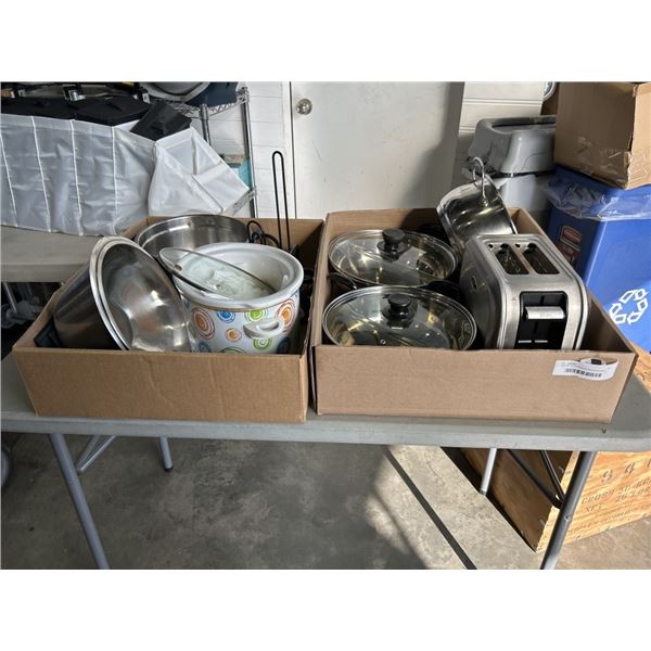 2 BOXES OF STAINLESS MIXING BOWLS, TOASTER, SLOW COOKER, ETC