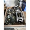 Image 2 : 2 BOXES OF STAINLESS MIXING BOWLS, TOASTER, SLOW COOKER, ETC