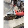 Image 3 : PLASTIC TOTE WITH CORDED SKILSAW, ANGLE GRINDER, BLACK & DECKER JIGSAW, FACESHIELD. WORKING