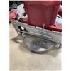 Image 5 : PLASTIC TOTE WITH CORDED SKILSAW, ANGLE GRINDER, BLACK & DECKER JIGSAW, FACESHIELD. WORKING