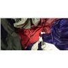 Image 4 : PARACHUTE WITH JACKET AND ULTRAPRO RED HELMET. IN GREAT CONDITION