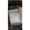 Image 3 : 13 NEW 2 PACKS CHRISTMAS 18" PILLOW SHAMS. 9 WHITE, 4 GREEN