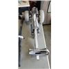 Image 3 : 7 GOLDEN BEAR RIGHT HANDED GOLF CLUBS AND GOLF CART