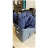Image 3 : CAR COVER FOR CHRYSLER 300 AND PACKING BLANKET IN TOTE