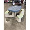 Image 3 : STEP 2 KIDS OUTDOOR PLAY TABLE