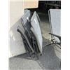 Image 4 : 3 FOLDING PATIO CHAIRS