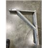 Image 2 : 5 HANGING PLANT STANDS