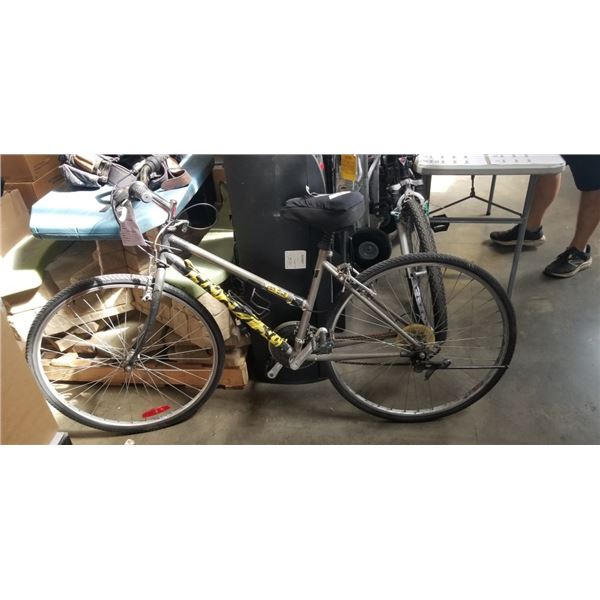 GREY HIGHLANDER BIKE