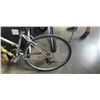 Image 2 : GREY HIGHLANDER BIKE